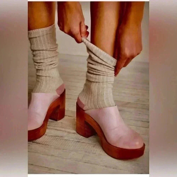 Free People suki clogs - Picture 2 of 3